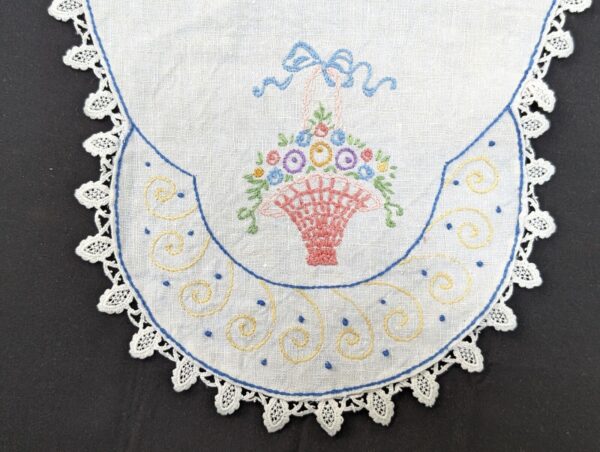 Vintage Handmade Table Runner: White Lace Border, Embroidered Flower Centerpiece