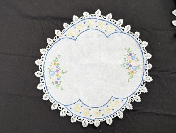 Vintage handmade needlework table runner & doily set