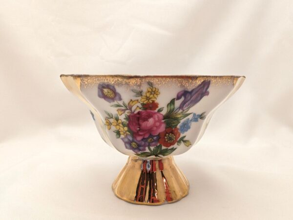 1950s Lusterware Teacup & Saucer w/ Roses & Gold Trim