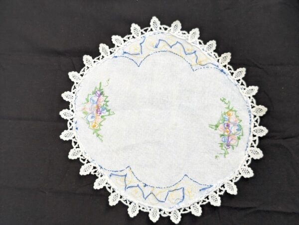 Vintage Embroidered Table Runner & Doily Set