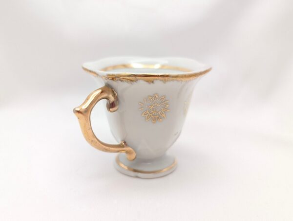 Vintage maple leaf demitasse & saucer, gilt trim