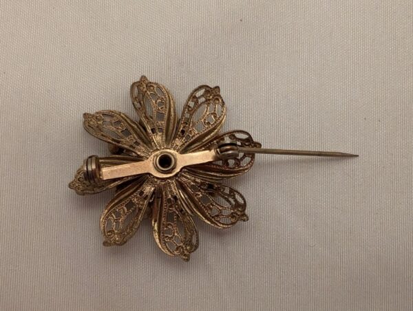 Vintage Gold Filigree Star Brooch with Rhinestones